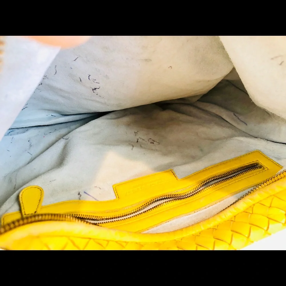Bottega Veneta Yellow Woven Leather Hobo - Picture 6 of 12